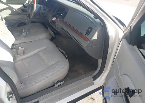 2003 Ford Crown Victoria Lx из США, поврежденный, VIN 2FAFP74W43X109148